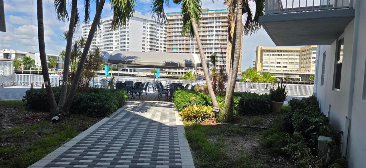 1913 S Ocean Dr, Unit 138, Hallandale Beach, FL 33009 Photo