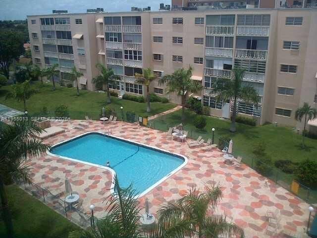 218 NE 12th Ave , Unit 507, Hallandale Beach, FL 33009 Photo