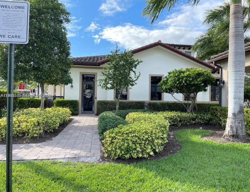 15071 SW 116th St, Miami, FL 33196 Photo