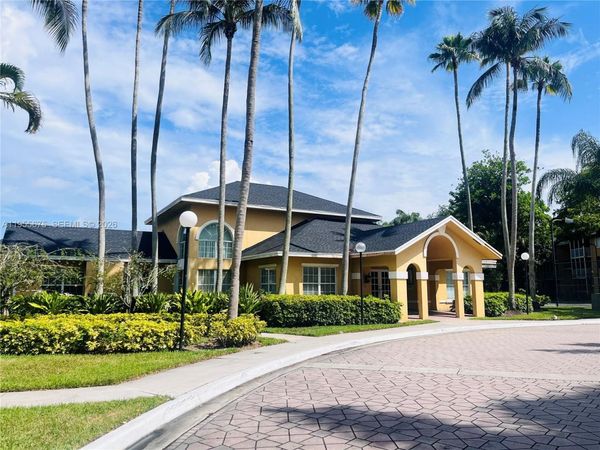 4015 W Mcnab Rd, Unit D104, Pompano Beach, FL 33069