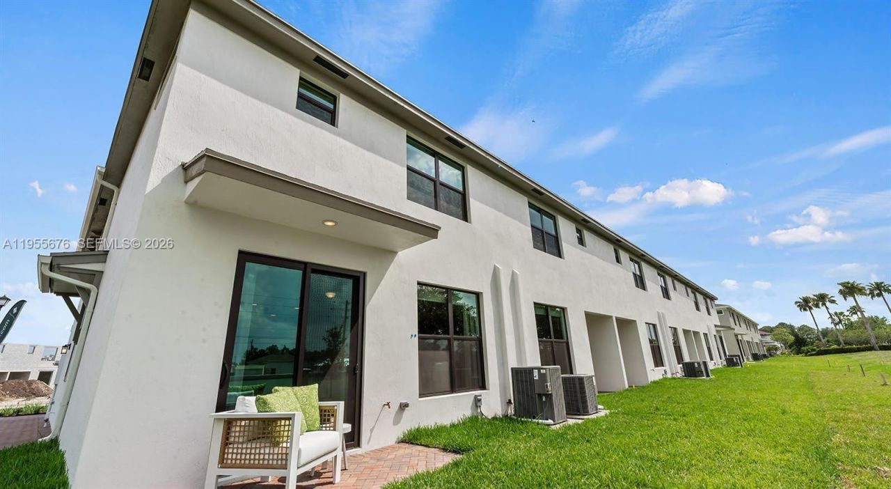 5600 NW Coventry Circle, Unit 4BR, Port Saint Lucie, FL 34986 Photo