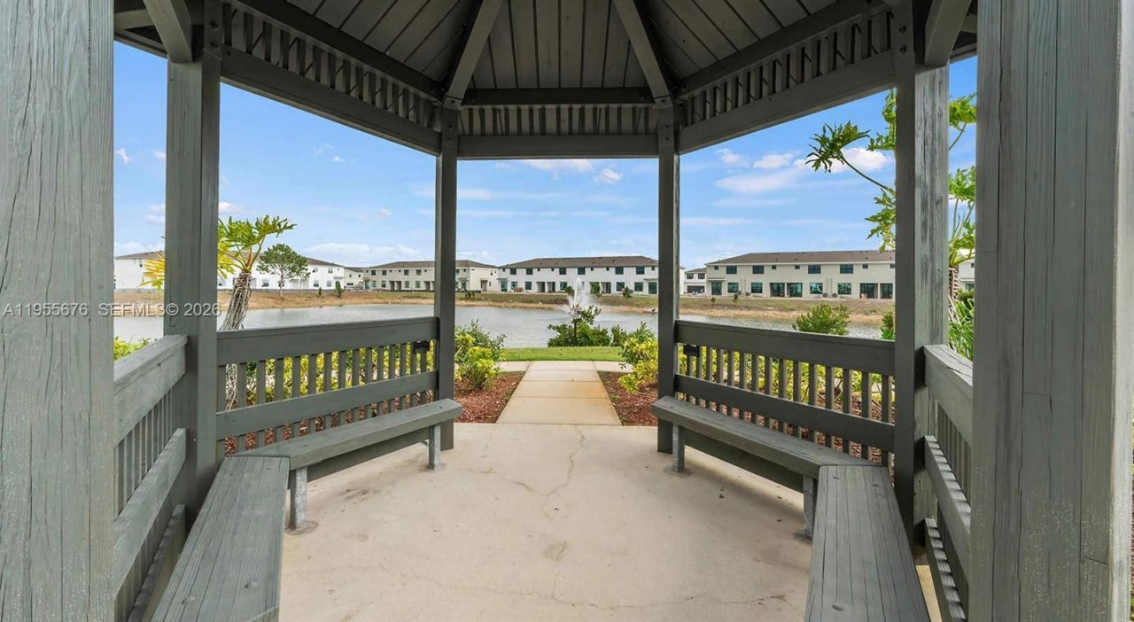 5600 NW Coventry Circle, Unit 4BR, Port Saint Lucie, FL 34986 Photo