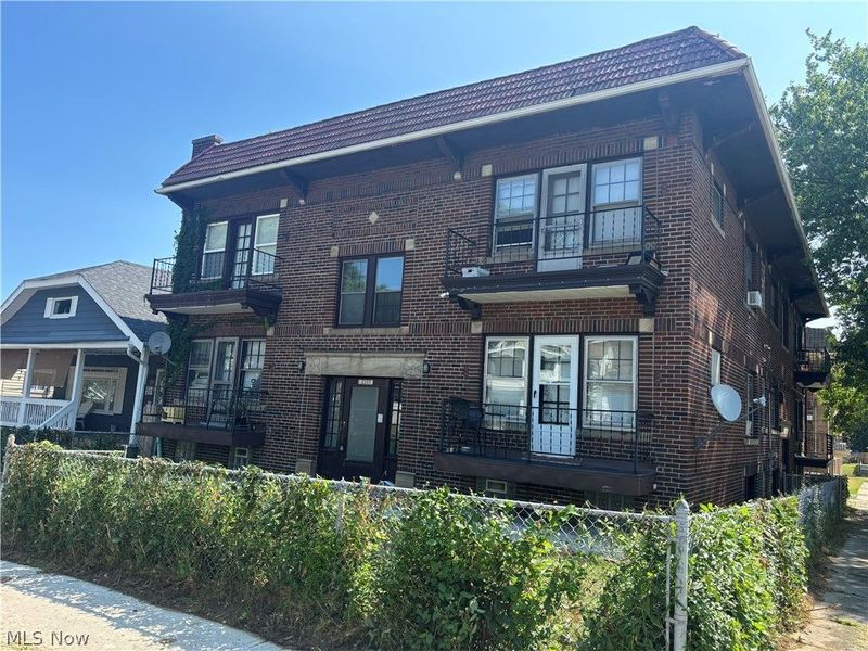 3333 W 111th Street, Cleveland, OH 44111 Photo 2