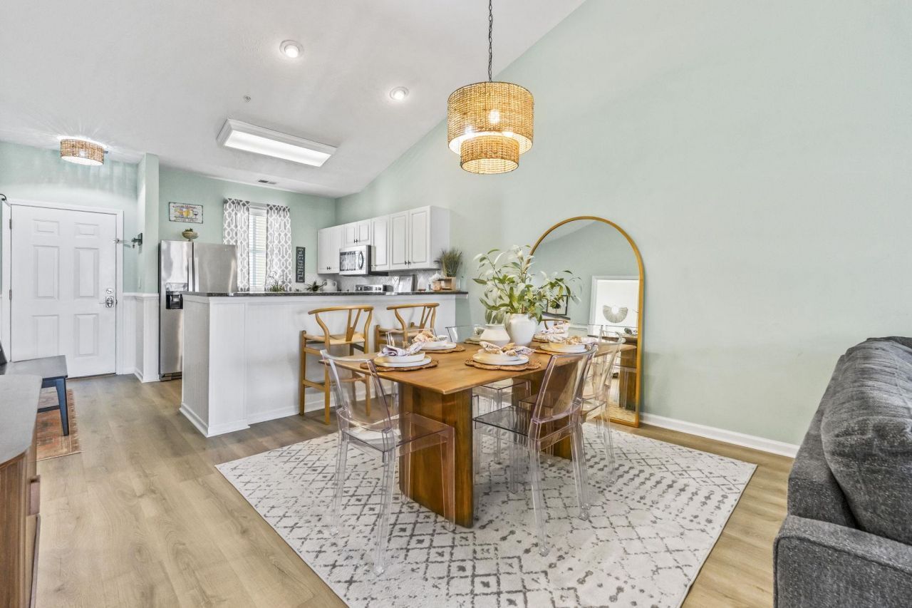 601 N Hillside Dr. N Photo 15