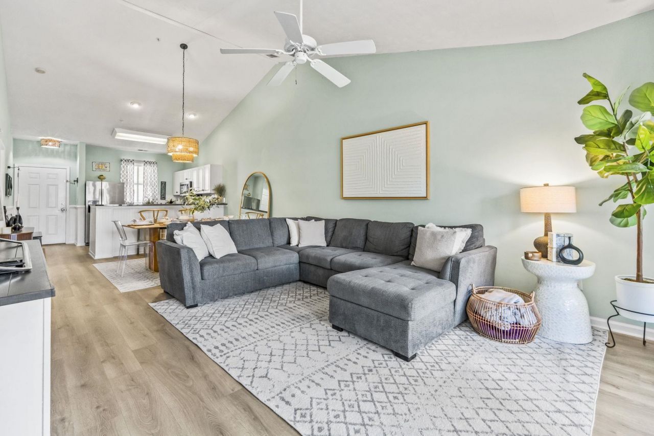 601 N Hillside Dr. N Photo 18