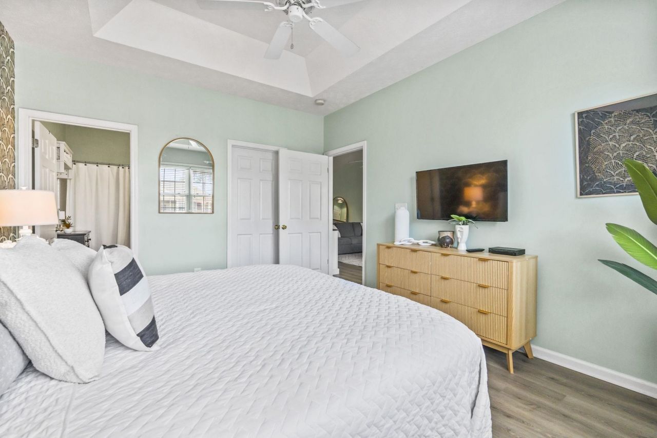 601 N Hillside Dr. N Photo 24