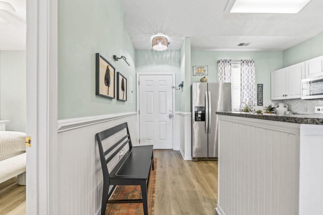 601 N Hillside Dr. N Photo 4