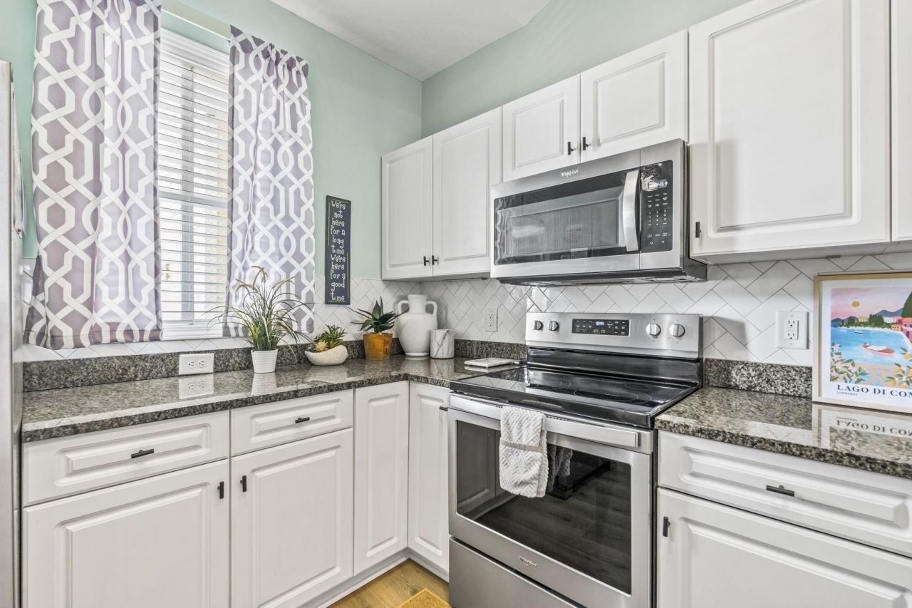 601 N Hillside Dr. N Photo 7