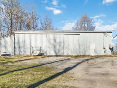 1570 Hwy 3249, Unit B, Stanford, KY 40484