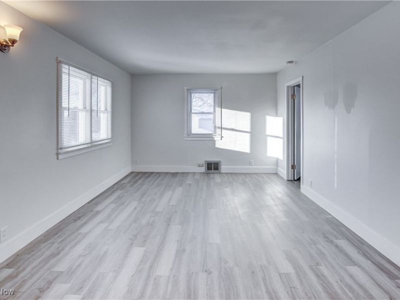 175-177 2nd Street NE, Barberton, OH 44203 Photo 5