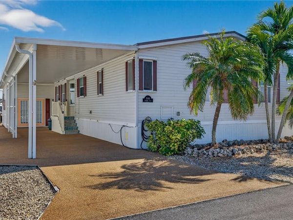 3088 Skipper LN , ST. JAMES CITY, FL 33956