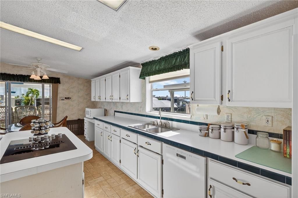 3088 Skipper Ln , Saint James City, FL 33956 Photo