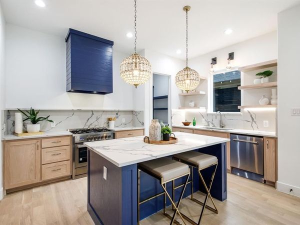 805 S Glasgow, Dallas, TX 75223