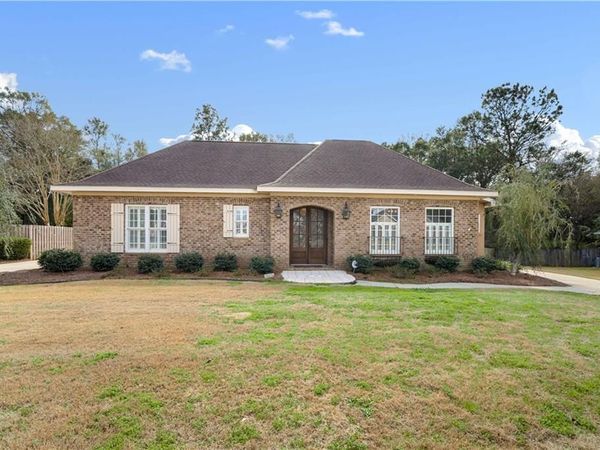 8807 Stillwood Court, Mobile, AL 36619