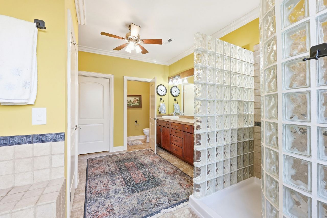 16 Golden Bear Dr. Photo 20