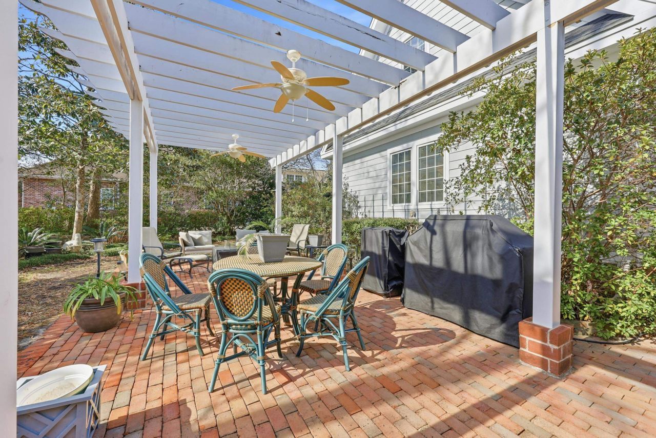 16 Golden Bear Dr. Photo 32