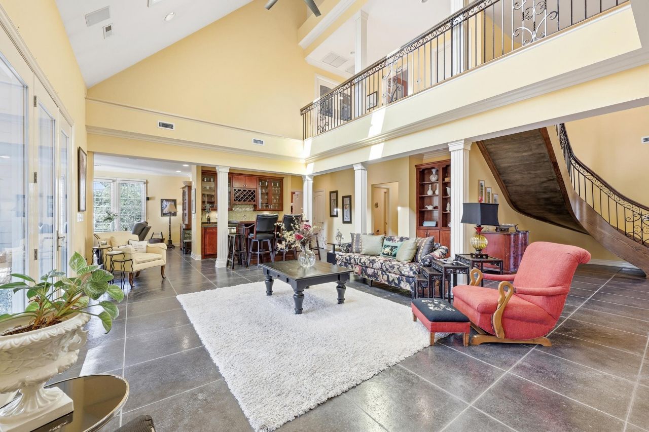 16 Golden Bear Dr. Photo 5