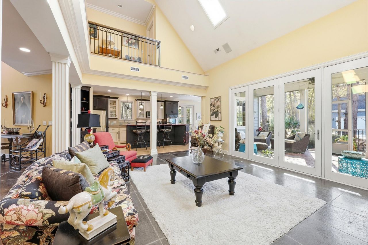 16 Golden Bear Dr. Photo 6