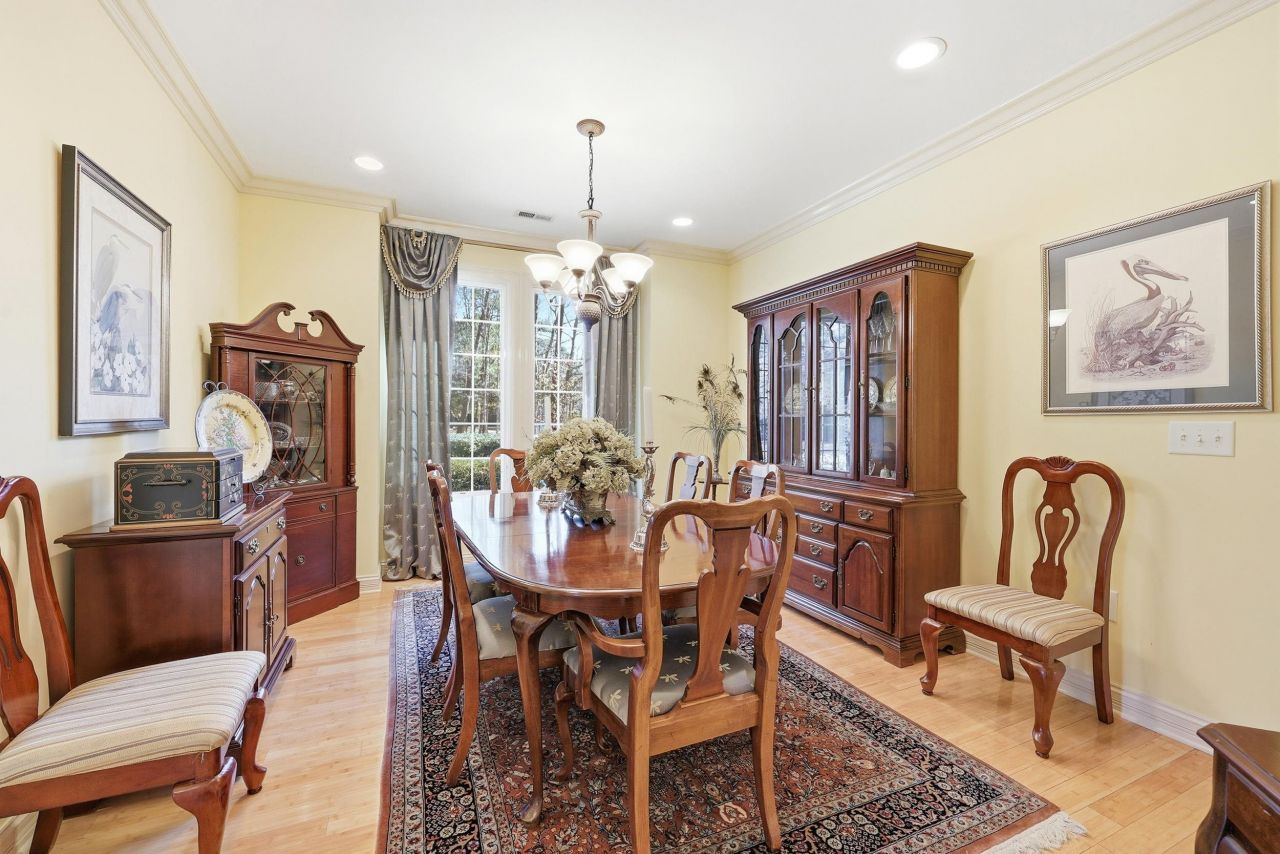 16 Golden Bear Dr. Photo 9