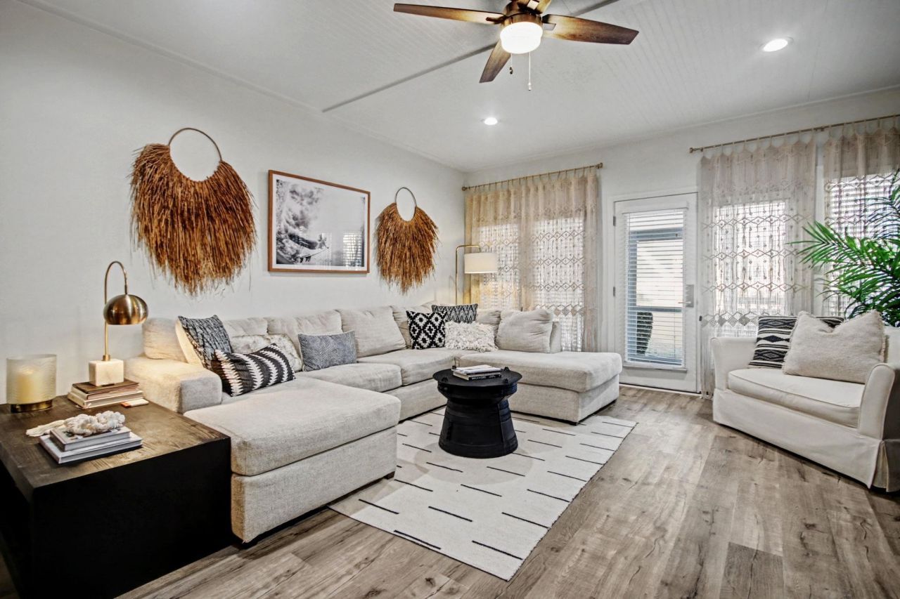 4515 Lighthouse Dr. Photo 20