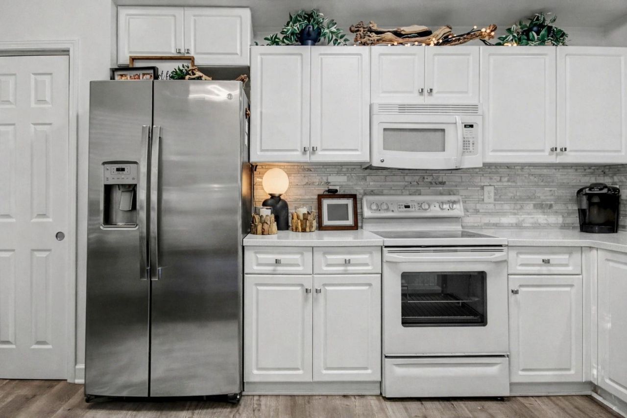 4515 Lighthouse Dr. Photo 6