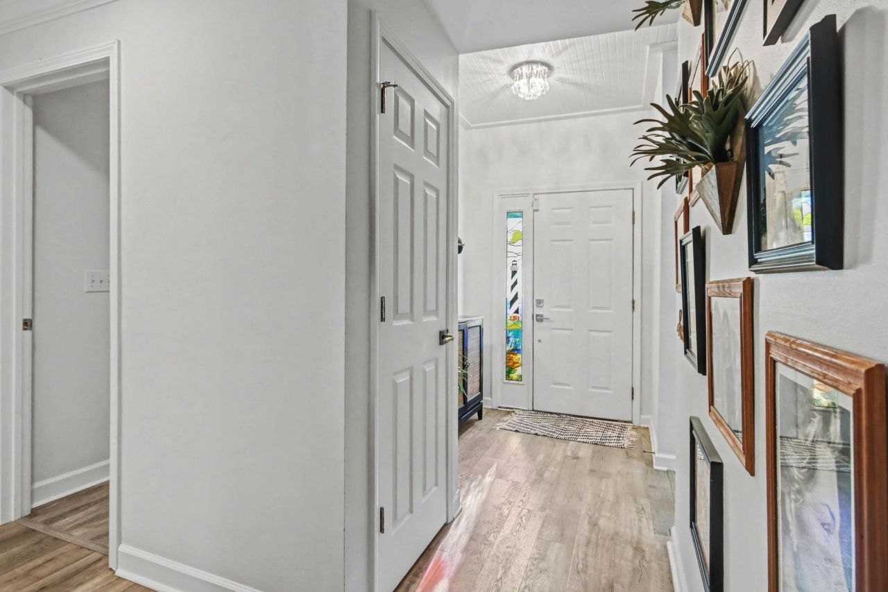 4515 Lighthouse Dr. Photo 8