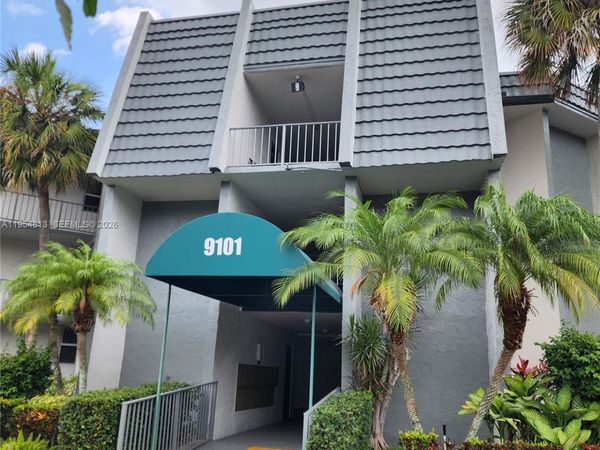 9101 Lime Bay Blvd, Unit 305, Tamarac, FL 33321