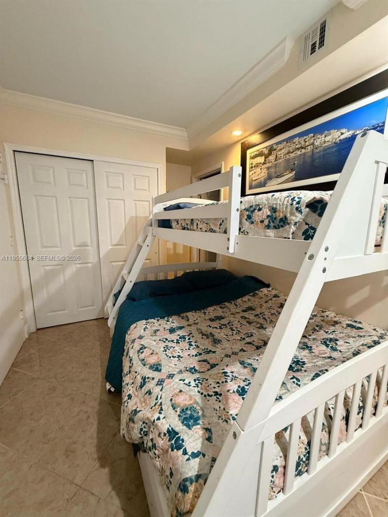 3801 S Ocean Dr, Unit 2C, Hollywood, FL 33019 Photo