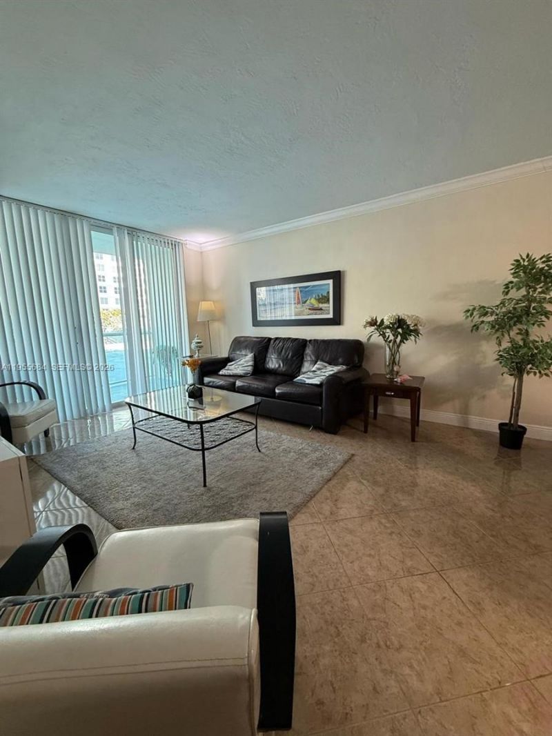 3801 S Ocean Dr, Unit 2C, Hollywood, FL 33019 Photo