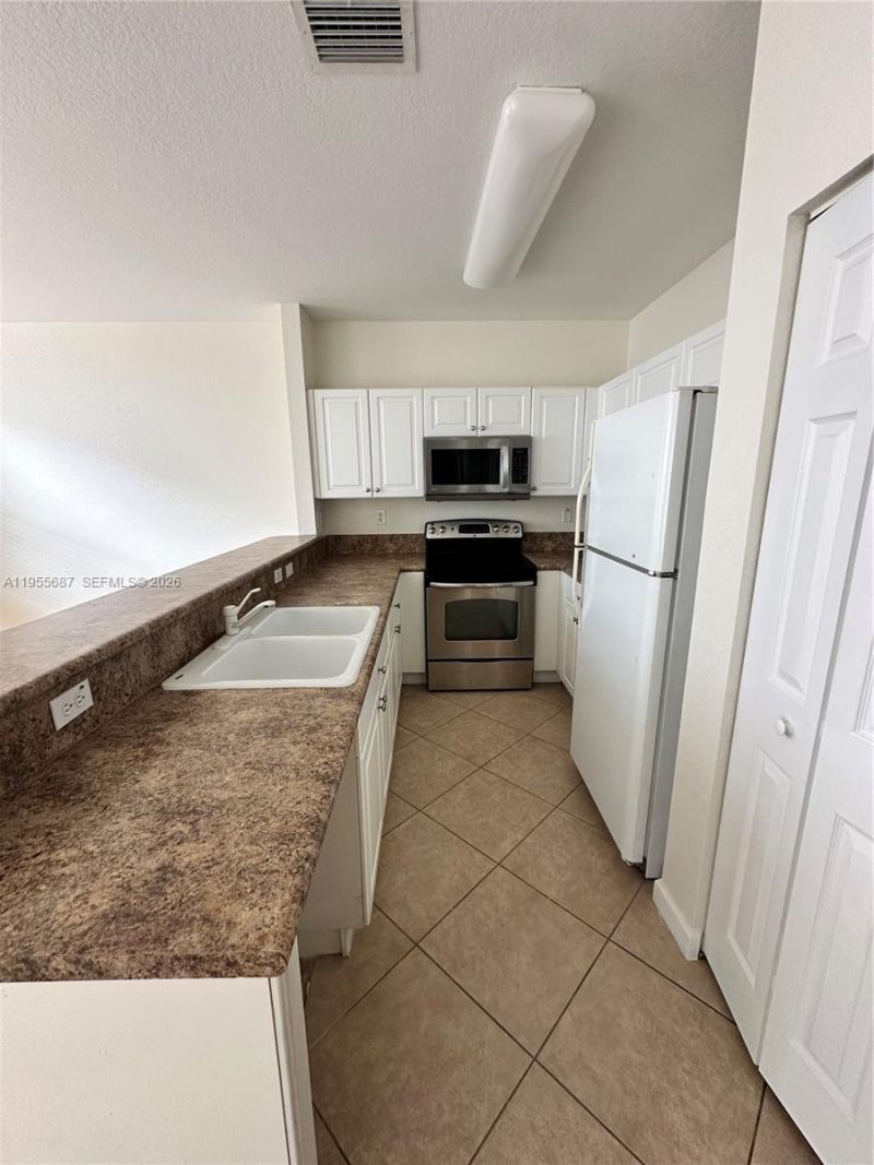 1018 NE 42nd Ave, Homestead, FL 33033 Photo