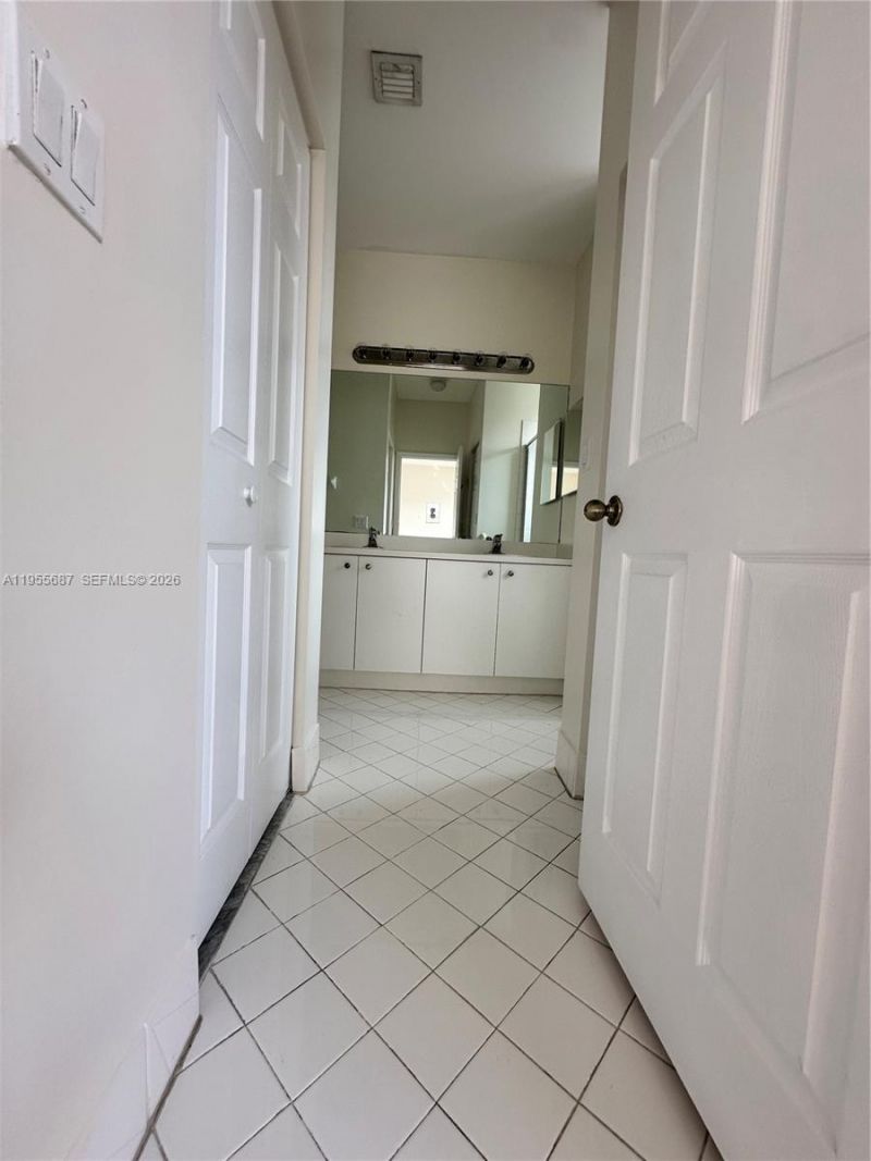 1018 NE 42nd Ave, Homestead, FL 33033 Photo