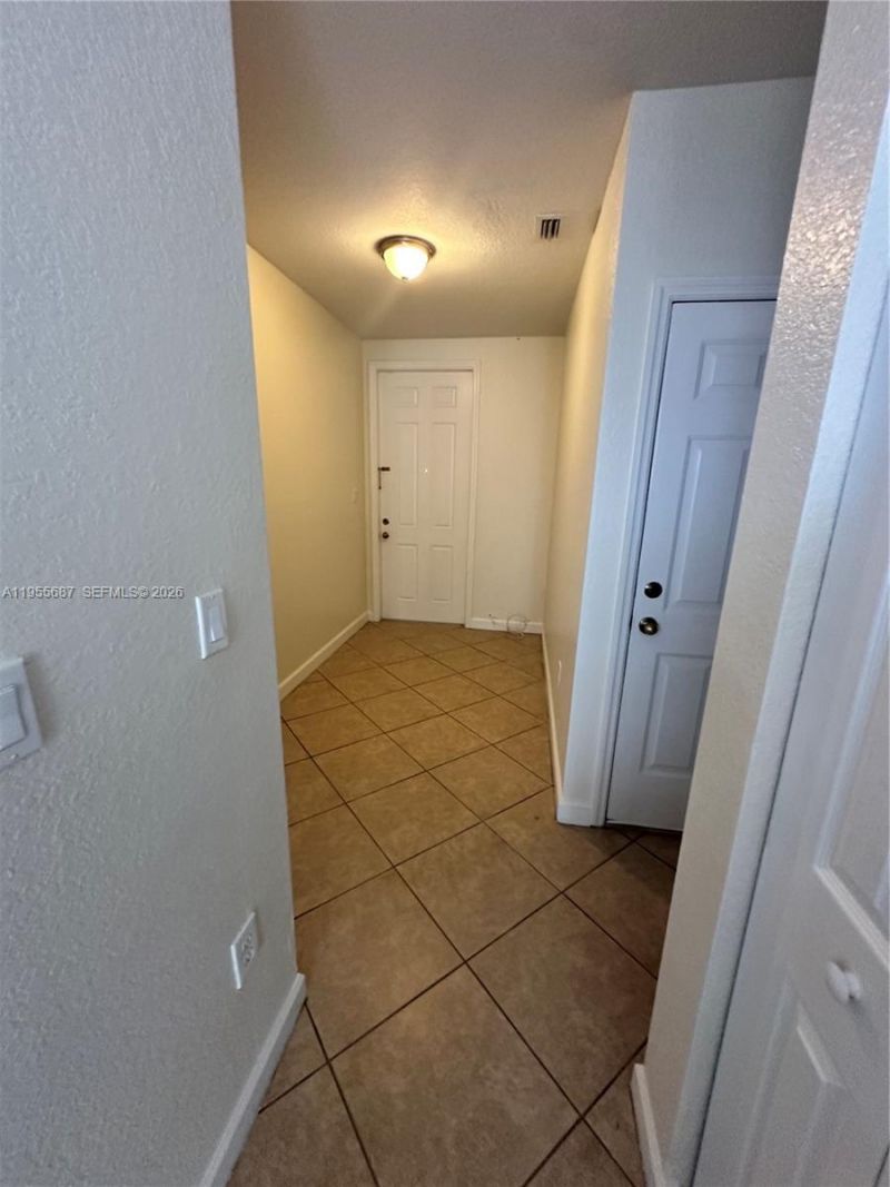 1018 NE 42nd Ave, Homestead, FL 33033 Photo