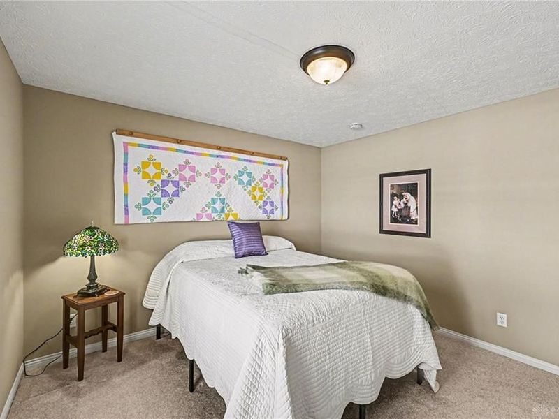 9823 Scotch Pine Drive, Springboro, OH 45066 Photo 16