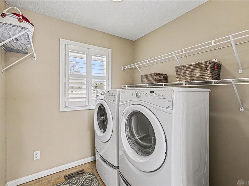 9823 Scotch Pine Drive, Springboro, OH 45066 Photo 21