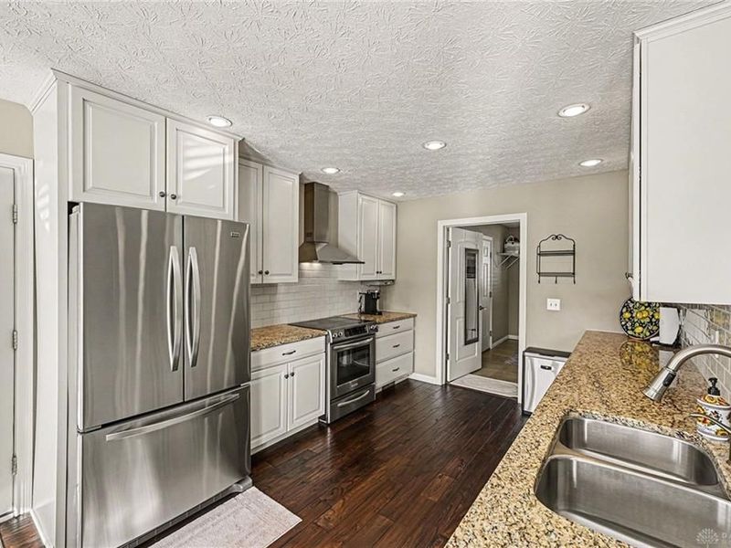 9823 Scotch Pine Drive, Springboro, OH 45066 Photo 24