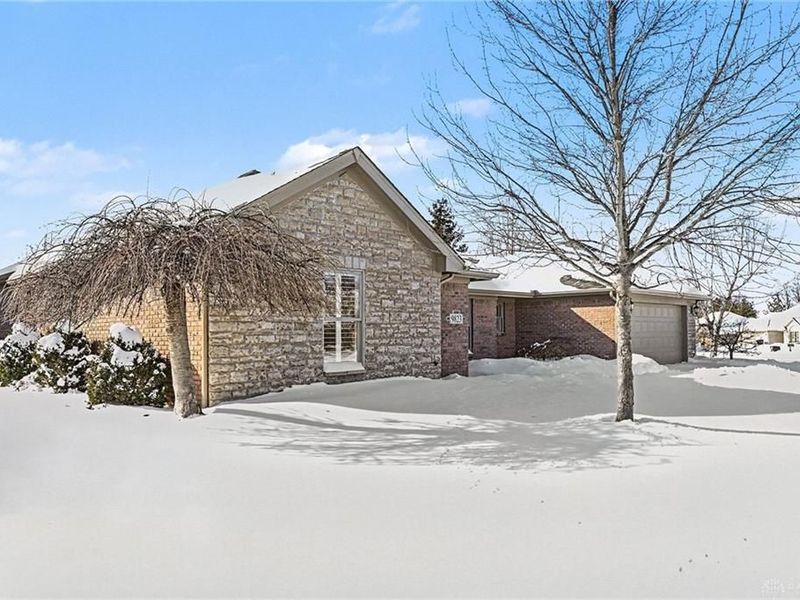 9823 Scotch Pine Drive, Springboro, OH 45066 Photo 4