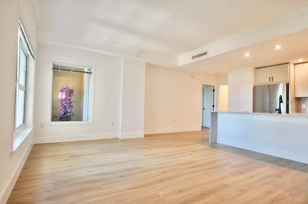 750 N Tamiami Trail, Unit 307, Sarasota, FL 34236 Photo