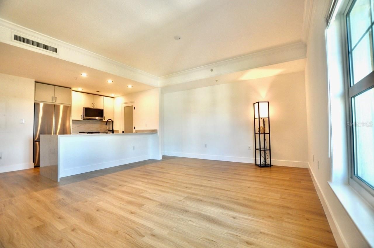 750 N Tamiami Trail, Unit 307, Sarasota, FL 34236 Photo