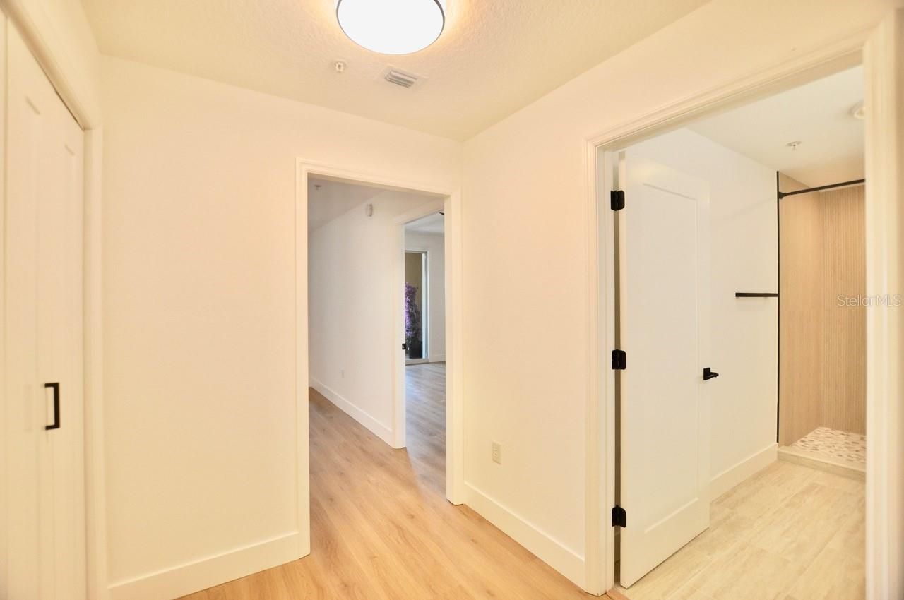 750 N Tamiami Trail, Unit 307, Sarasota, FL 34236 Photo