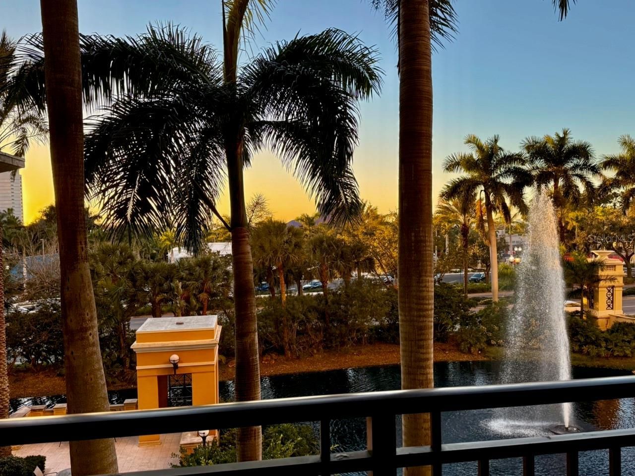 750 N Tamiami Trail, Unit 307, Sarasota, FL 34236 Photo