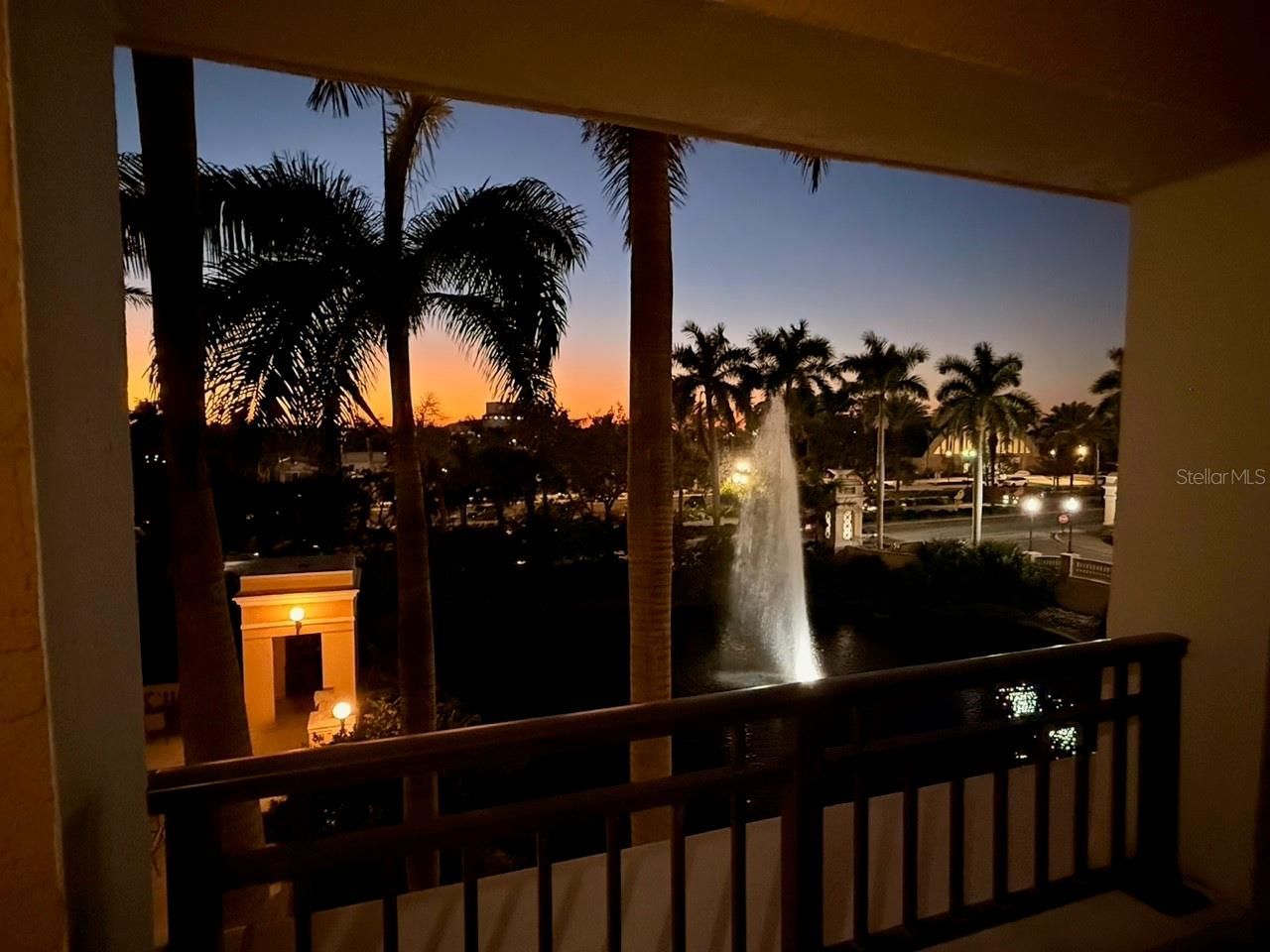 750 N Tamiami Trail, Unit 307, Sarasota, FL 34236 Photo