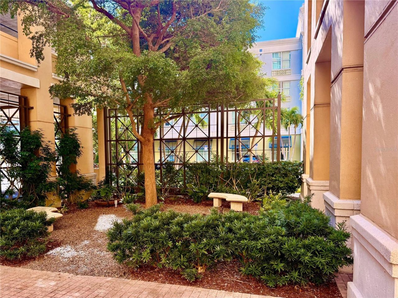 750 N Tamiami Trail, Unit 307, Sarasota, FL 34236 Photo