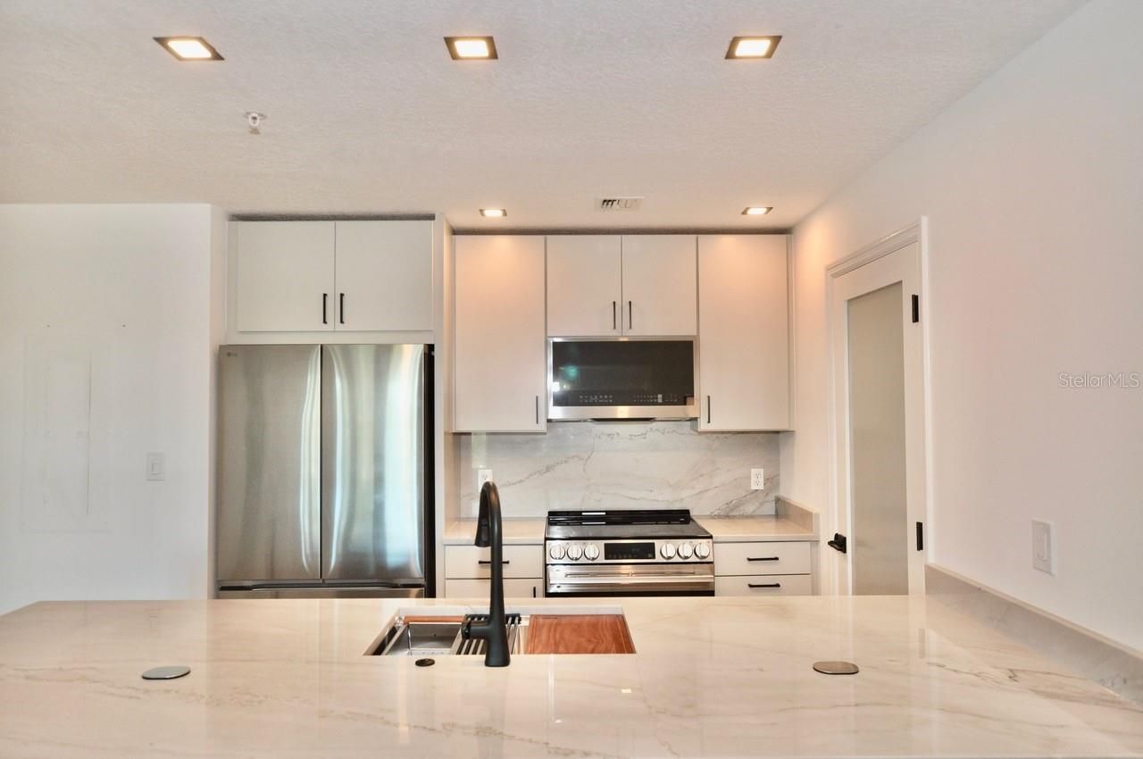 750 N Tamiami Trail, Unit 307, Sarasota, FL 34236 Photo