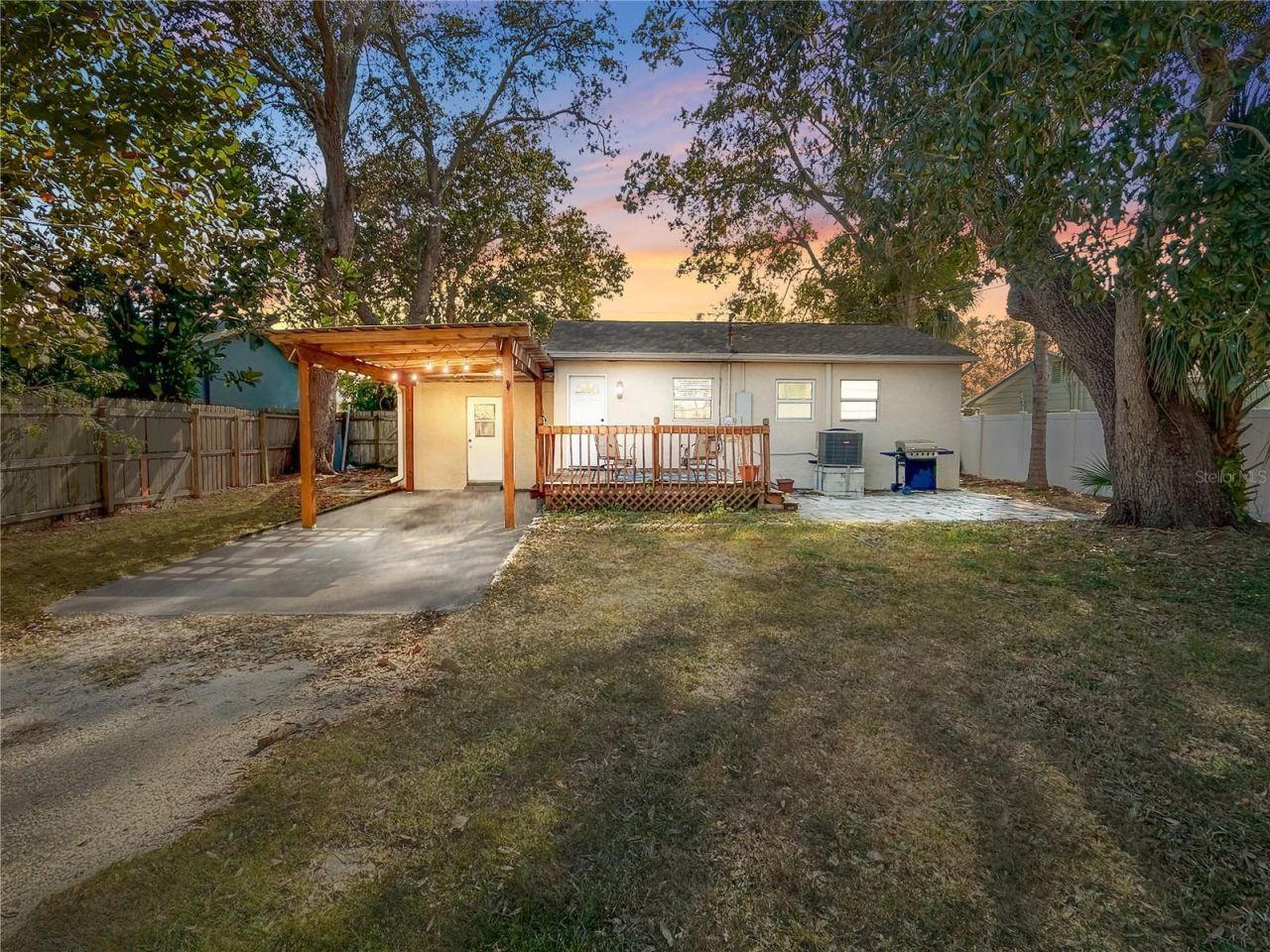 441 40th Avenue Ne, Saint Petersburg, FL 33703 Photo