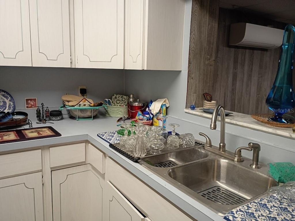 348 Lewis Boulevard Se, Saint Petersburg, FL 33705 Photo