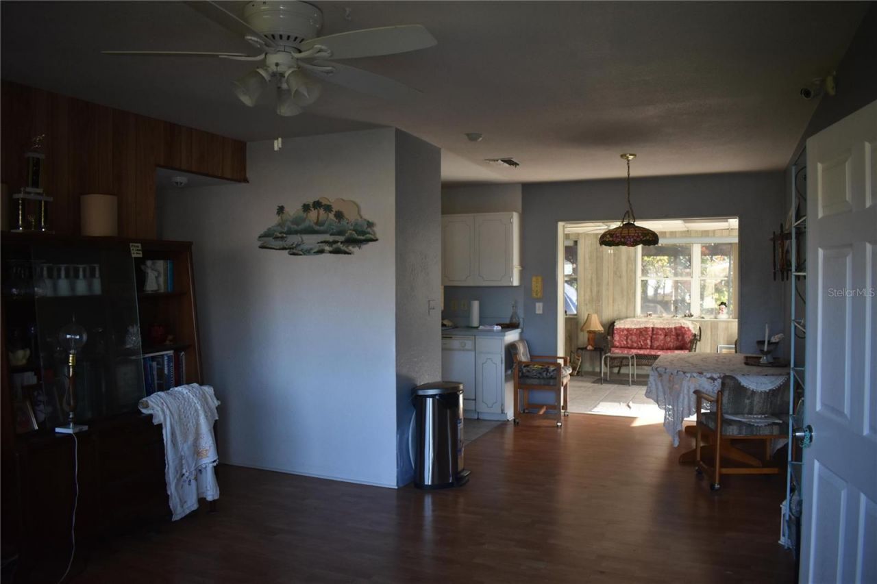 348 Lewis Boulevard Se, Saint Petersburg, FL 33705 Photo