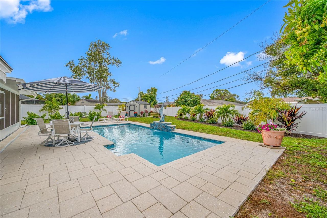 6377 15th Street S, Saint Petersburg, FL 33705 Photo