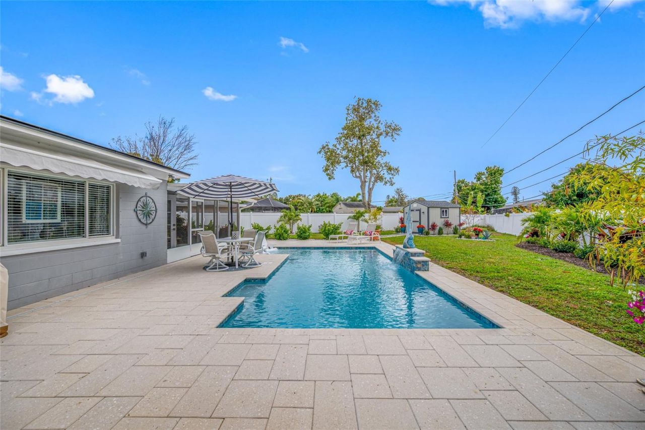 6377 15th Street S, Saint Petersburg, FL 33705 Photo