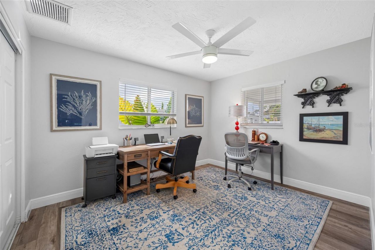 6377 15th Street S, Saint Petersburg, FL 33705 Photo