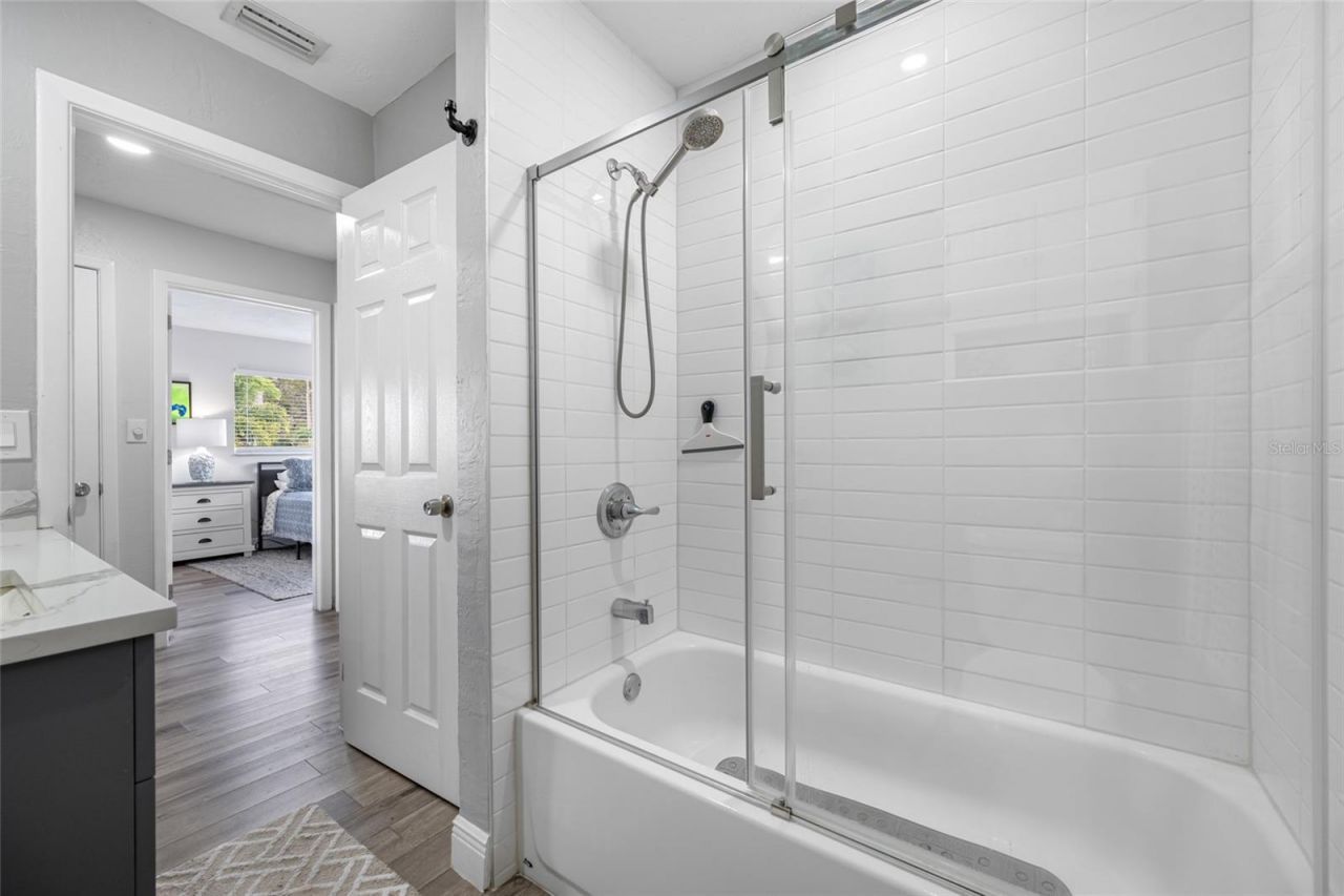 6377 15th Street S, Saint Petersburg, FL 33705 Photo